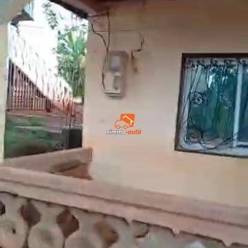 maison inachevée à vendre à olembé