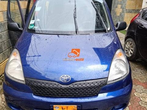 Toyota Yaris Verso 2002