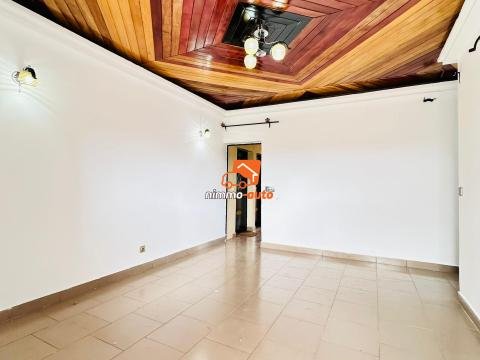 STUDIO HAUT STANDING  A LOUER DAMAS