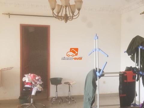 Appartement à louer à Odza