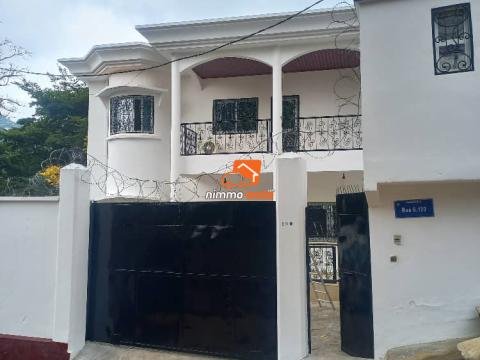 Duplex haut standing à vendre