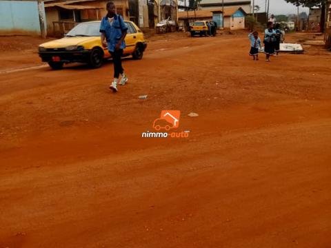 TERRAIN COMMERCIAL A VENDRE AU QUARTIER NKOABANG