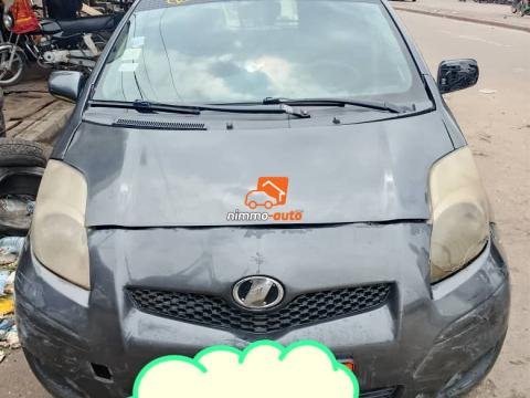 toyota yaris verso à vendre