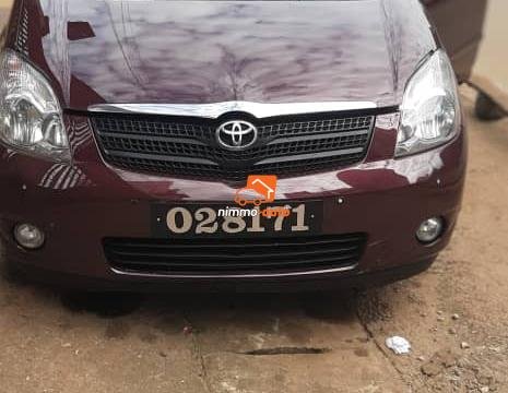 TOYOTA COROLLA VERSO SPORT, 2004