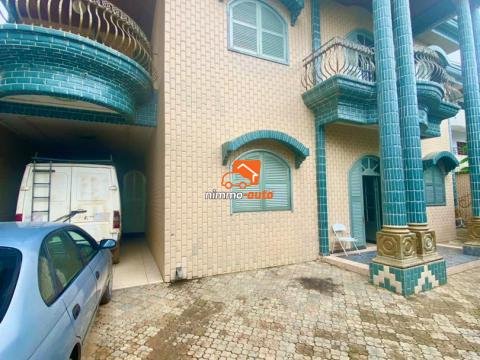 magnifique maison à vendre à bonamoussadi