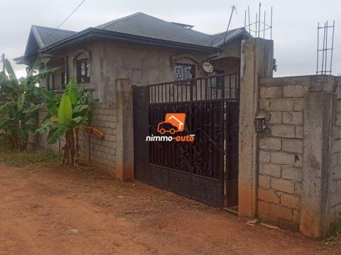 Magnifique Duplex de 1200m² à vendre à Odza