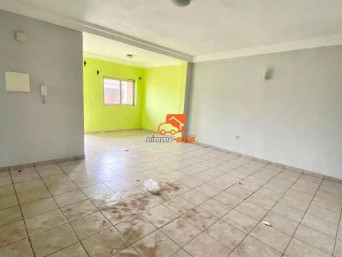 Appartement à louer à Nsimeyong