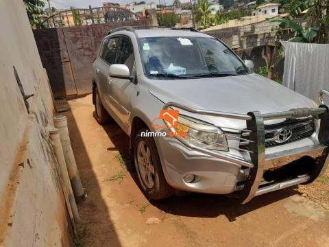 RAV4 2008 Automatique Propre à vendre 4,9Millions, tout est OK, besoin d'argent