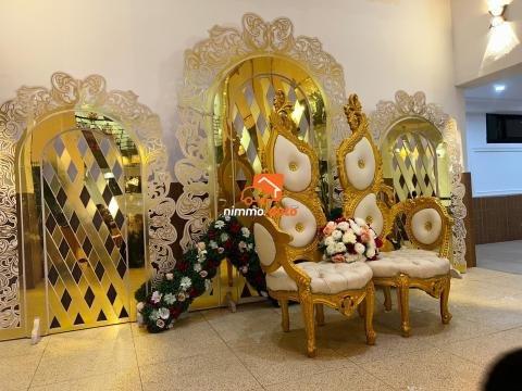 Excellente salle de fête vide avec 500 places et une suite offerte avec parking sécurisé