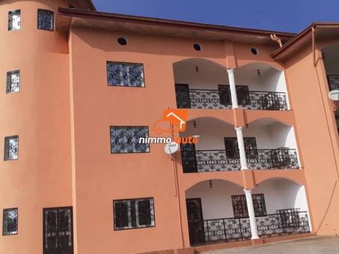 Lieu dit Banda à 400m de l'universite de SOA