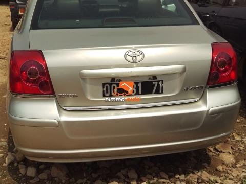 Avensis tête de cochon