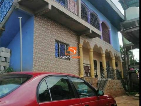 Studio moderne Etoug Ebe