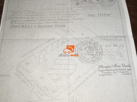 Terrain commercial à vendre à Yaoundé Dragages