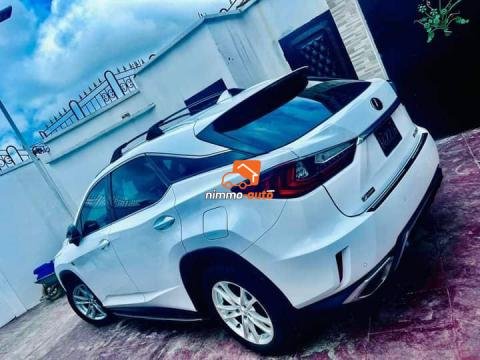 Lexus sport RX à louer à Douala