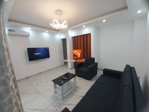 Studio meublé très haut standing à louer à Bastos