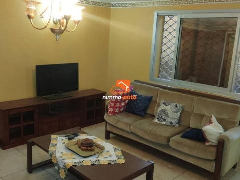 Studio le à louer à Nkomo