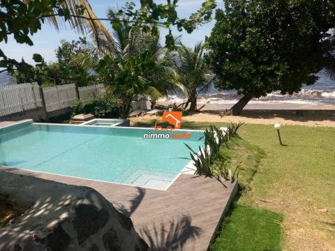 Magnifique villa avec piscine et accès à la plage à louer à Kribi Ebome