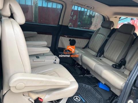 Mini Van Mercedes 11places à louer