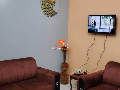 Joli studio à louer à efoulan club France