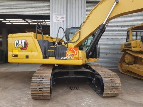 Pelle excavatrice neuve à louer à Douala