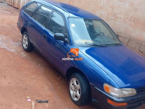 Toyota Corolla 100 en bon état à vendre