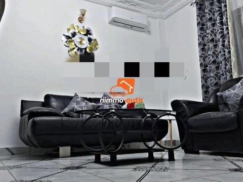 Studio meublé à louer à Ydé Biyem assi