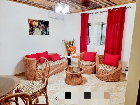 Studio meublé à louer à Ydé Biyem assi