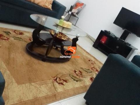 Vaste studio meublé à louer à Ngousso