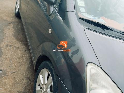 Corolla verso 7places à louer