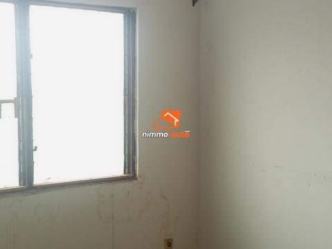 BUREAU A LOUER A ESSOS