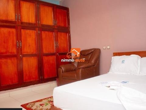 Chambre meublé climatisé à louer à Yaoundé Ekounou
