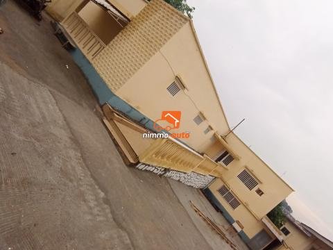 SOMPTUEUSE VILLA À LOUER BASTOS