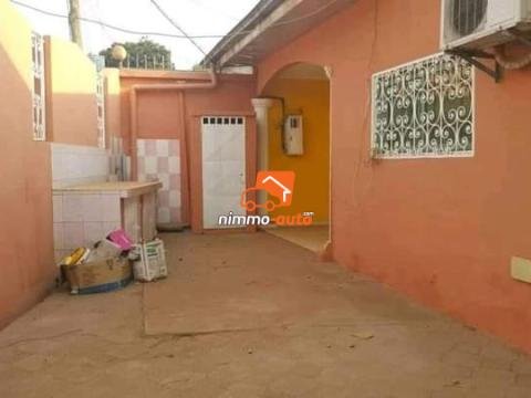 Villa à vendre à Biyem-assi