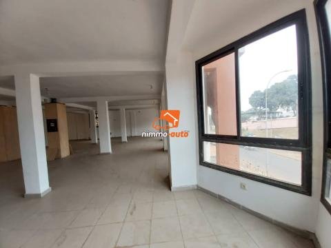 Très Grand Bureau Très Haut Standing à Melen