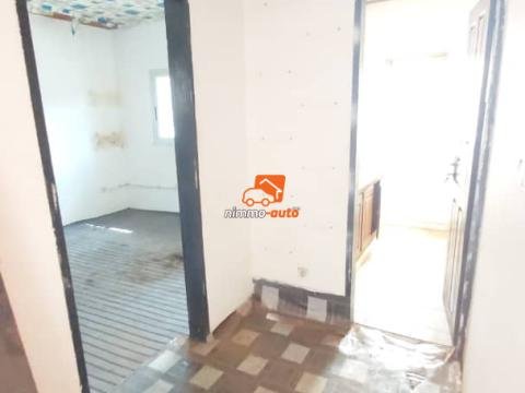 Mini Studio Moderne 4Pièces & Balcon à Simbock