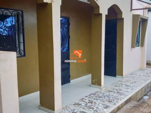 Appartement individuel à louer à Olembé