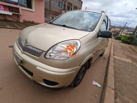 toyota yaris à vendre