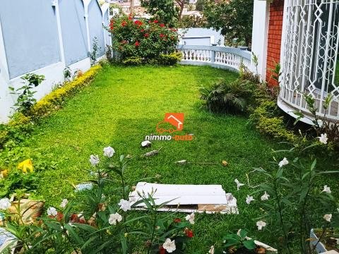 maison à louer au quartier Omnisports