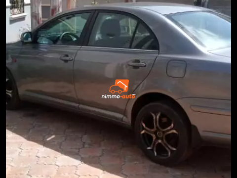 Avensis tête de cochon occasion Cameroun à vendre