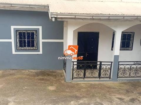 Petite villa à vendre à Nkoabang