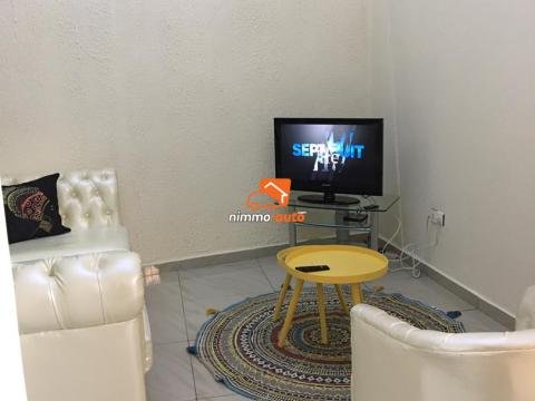 Studio meublé à louer à Yaoundé Efoulan