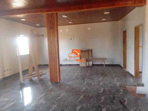 Bureau à louer à Nsam Obam