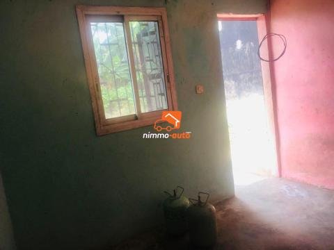 Simple chambre à louer à Village Combo Boko