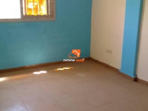 Studio nouvellement construit à louer à Obili