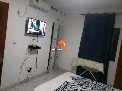Chambre VIP avec espace cuisine à louer à Ange raphael Douala
