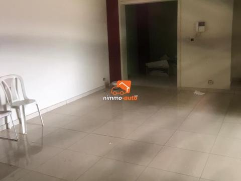 Appartement à louer au complex BEAC