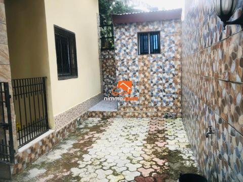 Très beau Duplex + Studio moderne à louer dans le même camp à Logbessou