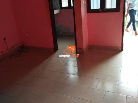 Studio moderne à Mendong