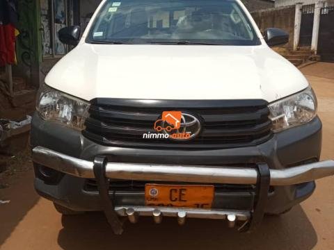 Pick up double cabine à louer à Yaoundé