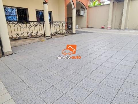 Très belle et grande villa moderne à louer à Jouvence